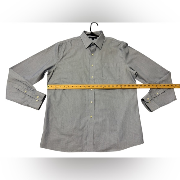 Tommy Hilfiger Men's Blue/White Button-Up Shirt Striped Size:17 (36-37) - Picture 3 of 5